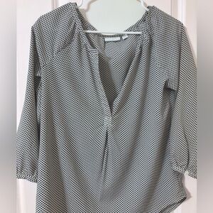 New york and Company black and white blouse